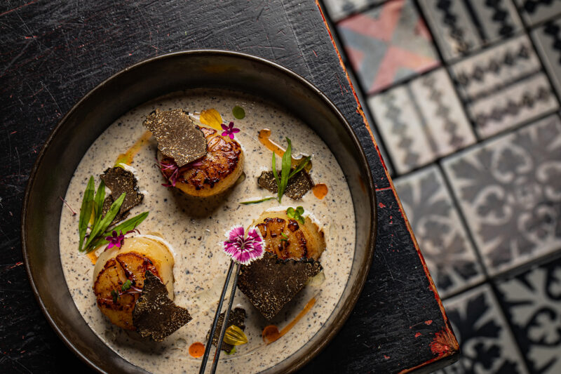 Scarlett Bangkok Wine Bar & Restaurant in Bangkok