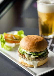 hotel_g_singapore_0331-731×1024 Gourmet burger 25 Degrees Singapore